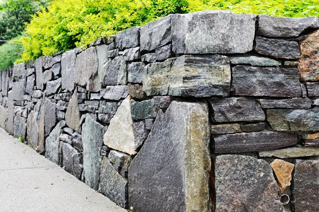 How Much Does a Retaining Wall Cost in Ohio? Stone Center